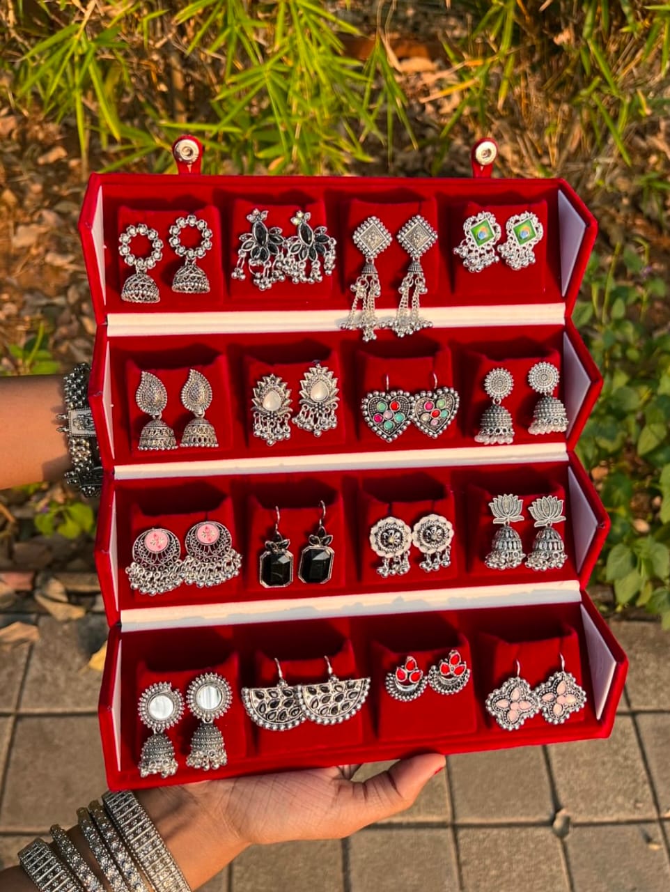 Premium 16pcs Jhumka Box Gift Set