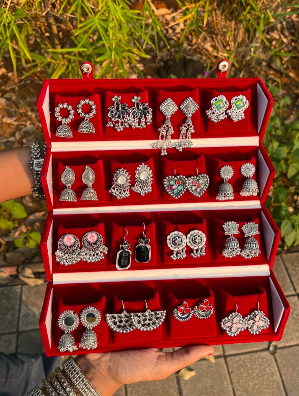 Premium 16pcs Jhumka Box Gift Set